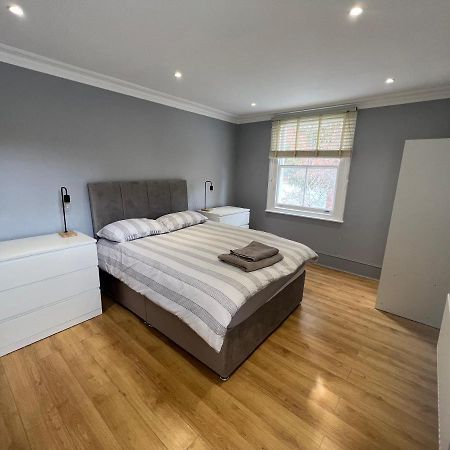 Lovely 2-Bedroom Victorian Flats Лондон Экстерьер фото