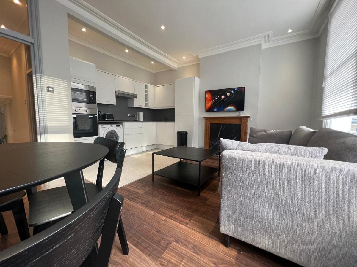 Lovely 2-Bedroom Victorian Flats Лондон Экстерьер фото