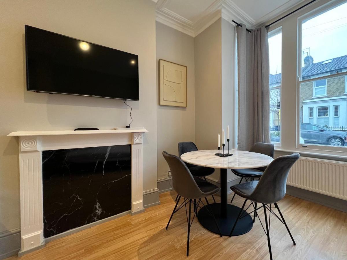 Lovely 2-Bedroom Victorian Flats Лондон Экстерьер фото
