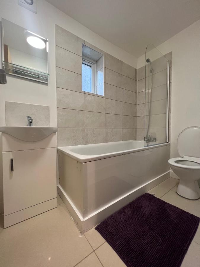 Lovely 2-Bedroom Victorian Flats Лондон Экстерьер фото